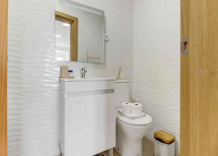 1br Cosy Heart Of Santos W Ac | By Airnest Lisboa